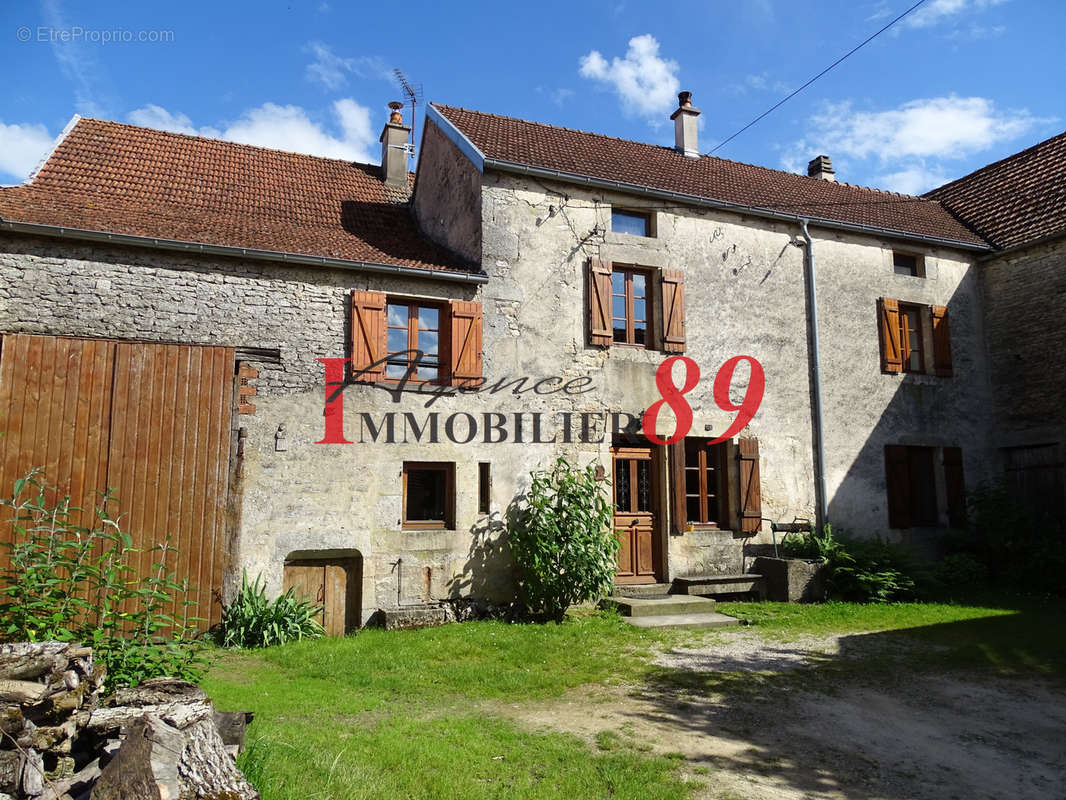 Maison à MONTBARD