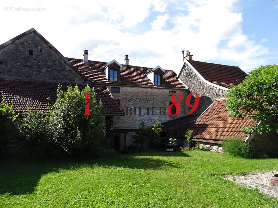 Maison à MONTBARD