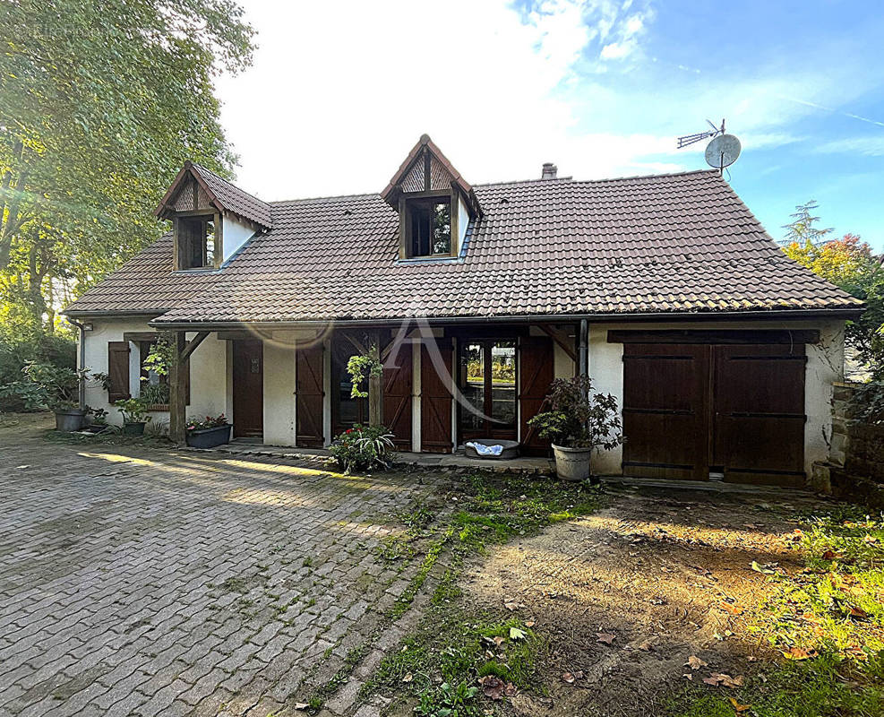 Maison à CORMERAY