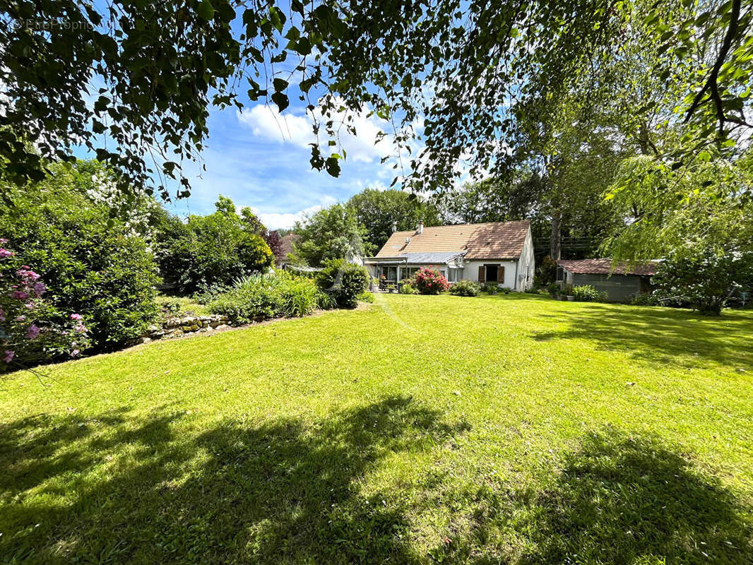 Maison à CORMERAY