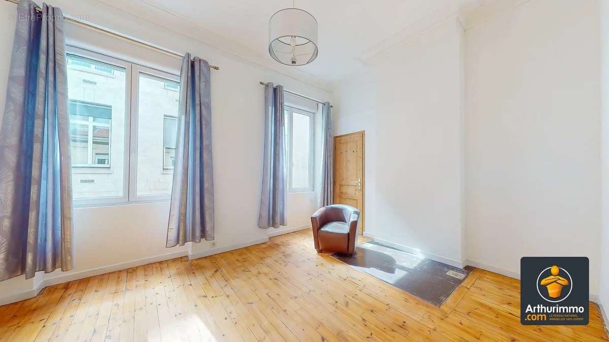 Appartement à SAINT-ETIENNE