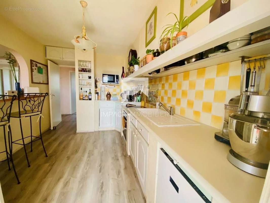 Appartement à HYERES