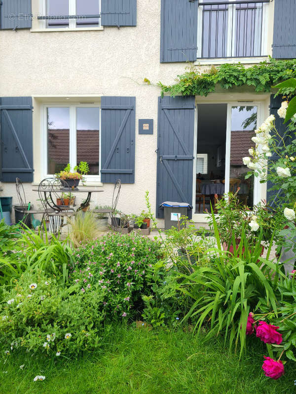 Maison à FONTENAY-LE-FLEURY