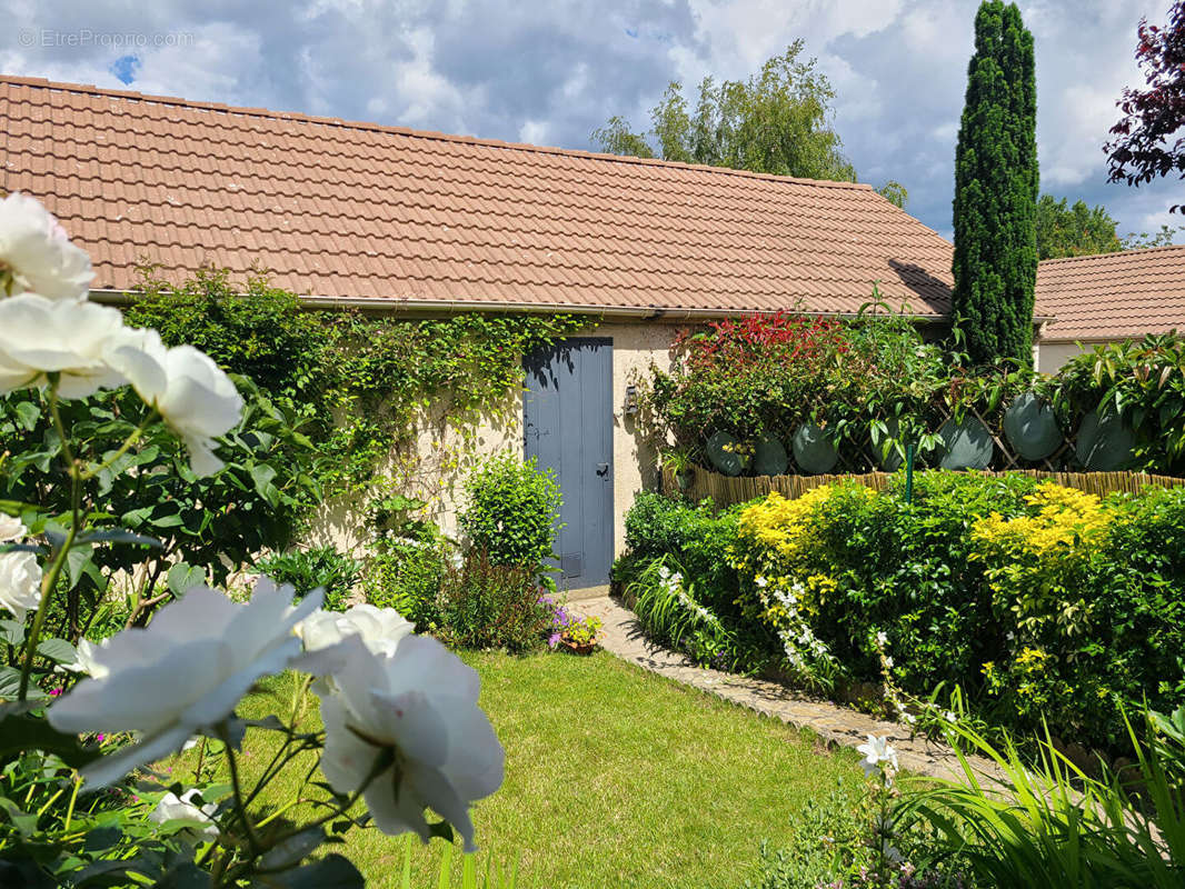 Maison à FONTENAY-LE-FLEURY