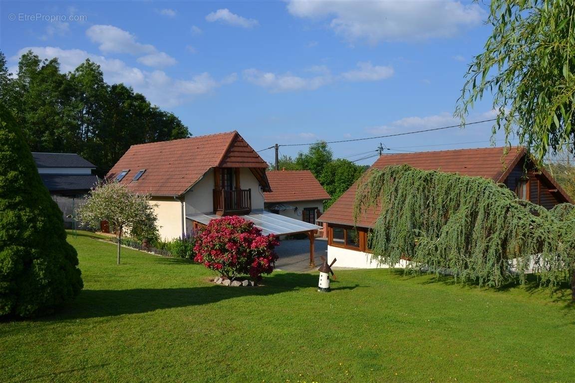 Maison à SAINTE-GAUBURGE-SAINTE-COLOMBE