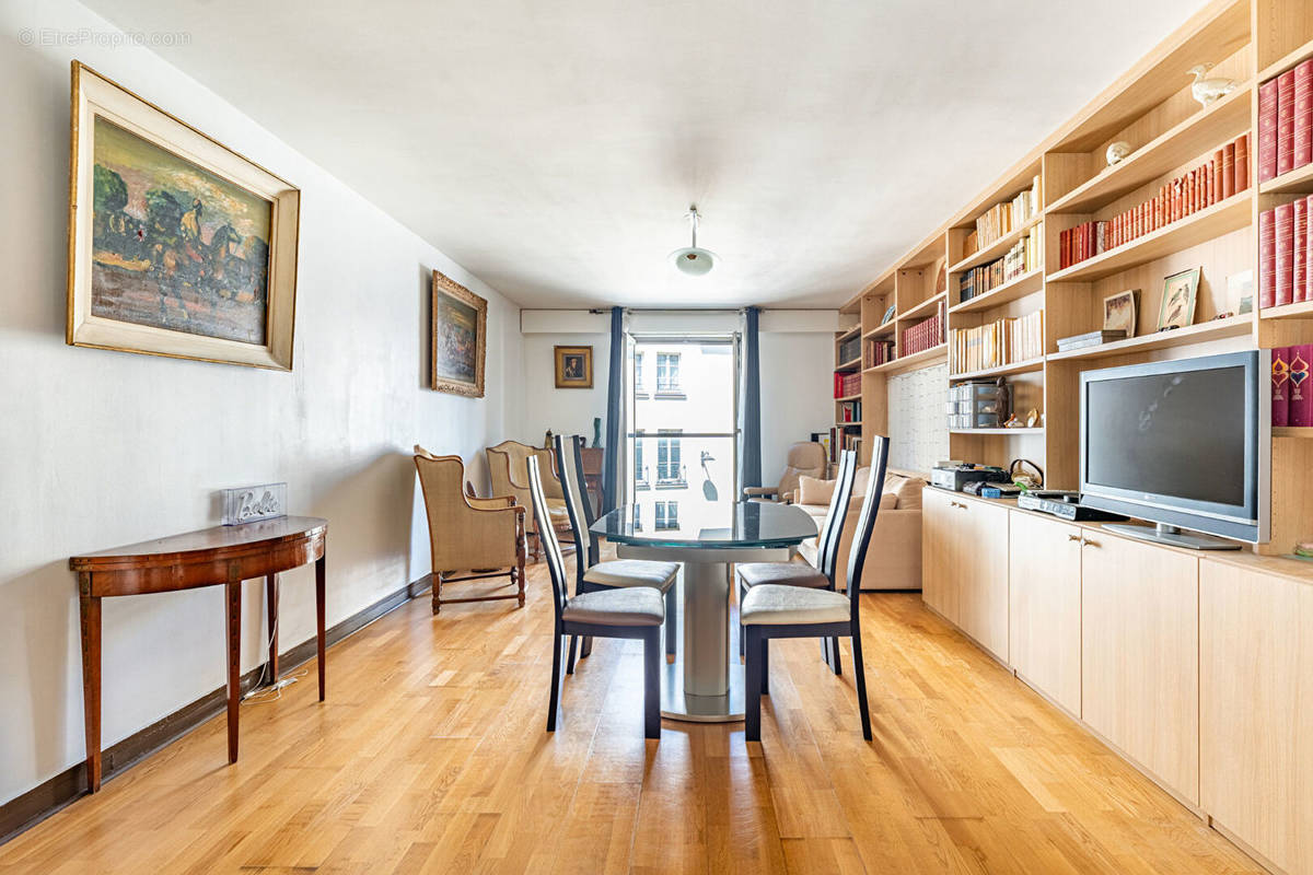 Appartement à PARIS-5E