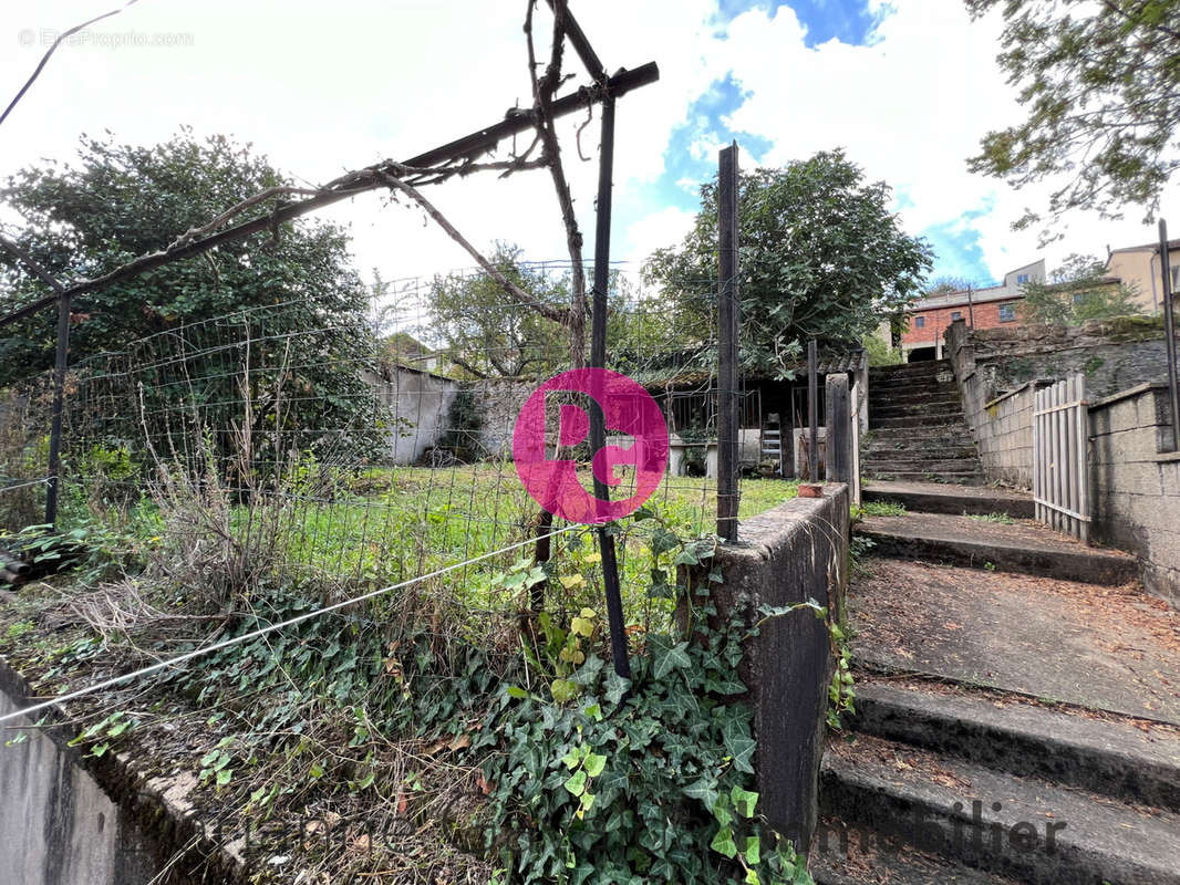 Appartement à DECAZEVILLE