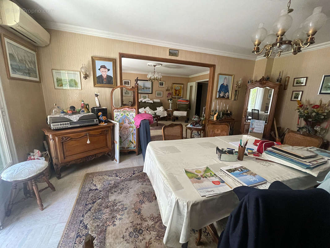 Appartement à MANDELIEU-LA-NAPOULE