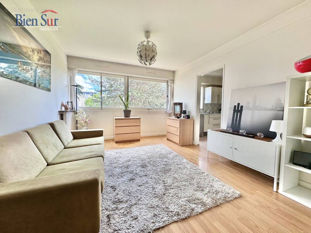 Appartement à VITRY-SUR-SEINE