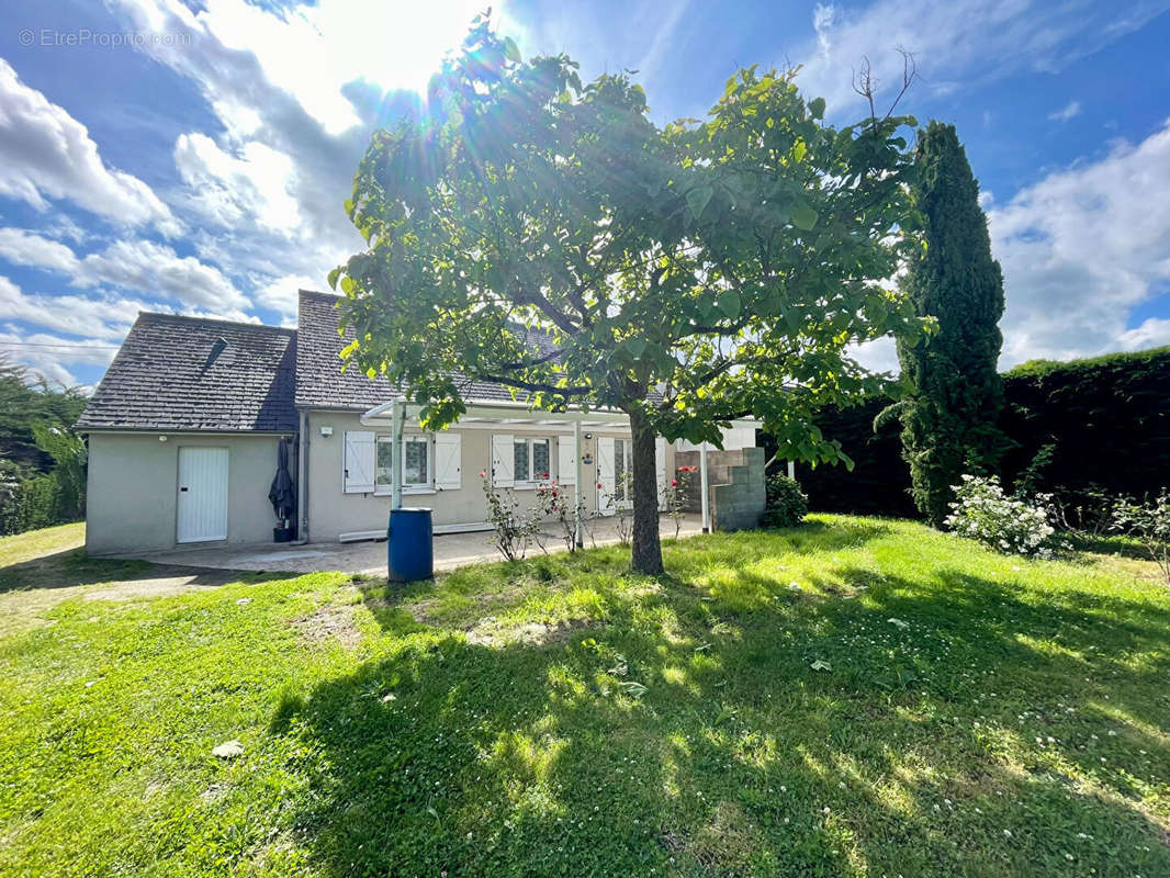 Maison à LA CROIX-EN-TOURAINE