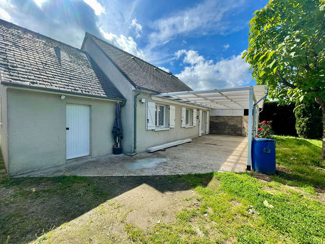 Maison à LA CROIX-EN-TOURAINE