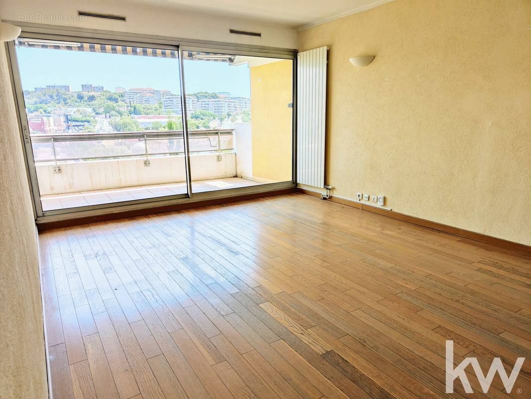 Appartement à MARSEILLE-12E