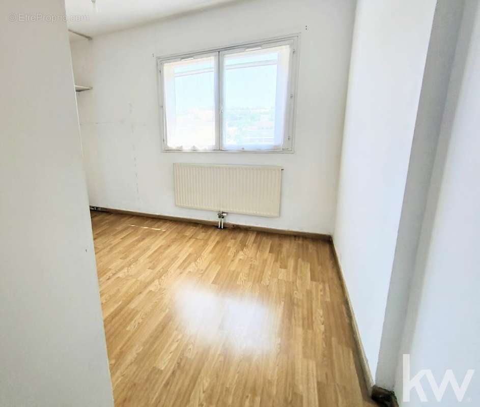 Appartement à MARSEILLE-12E