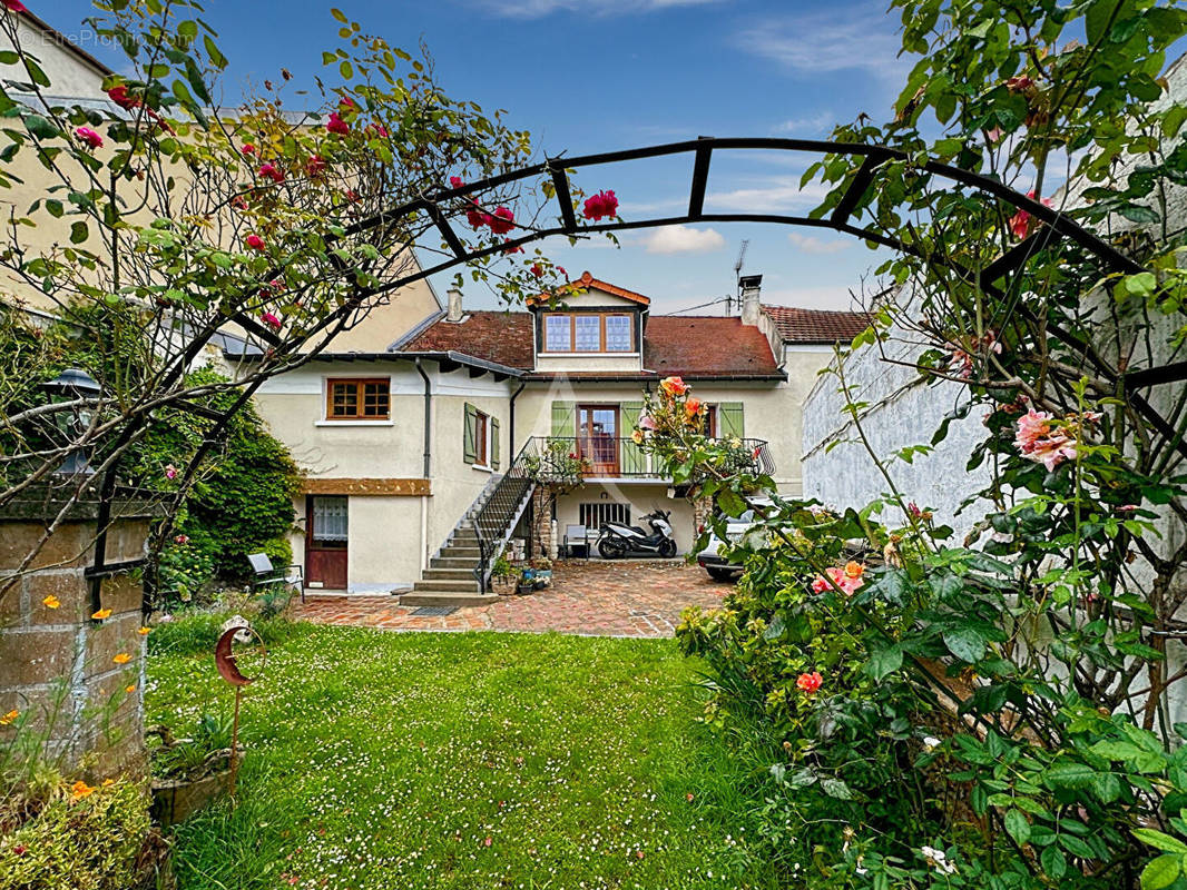 Maison à TRIEL-SUR-SEINE