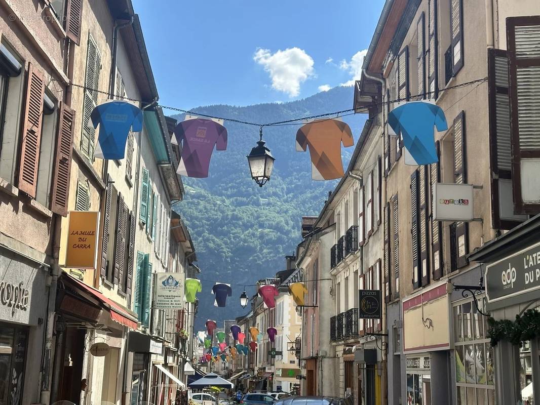 Commerce à LE BOURG-D&#039;OISANS