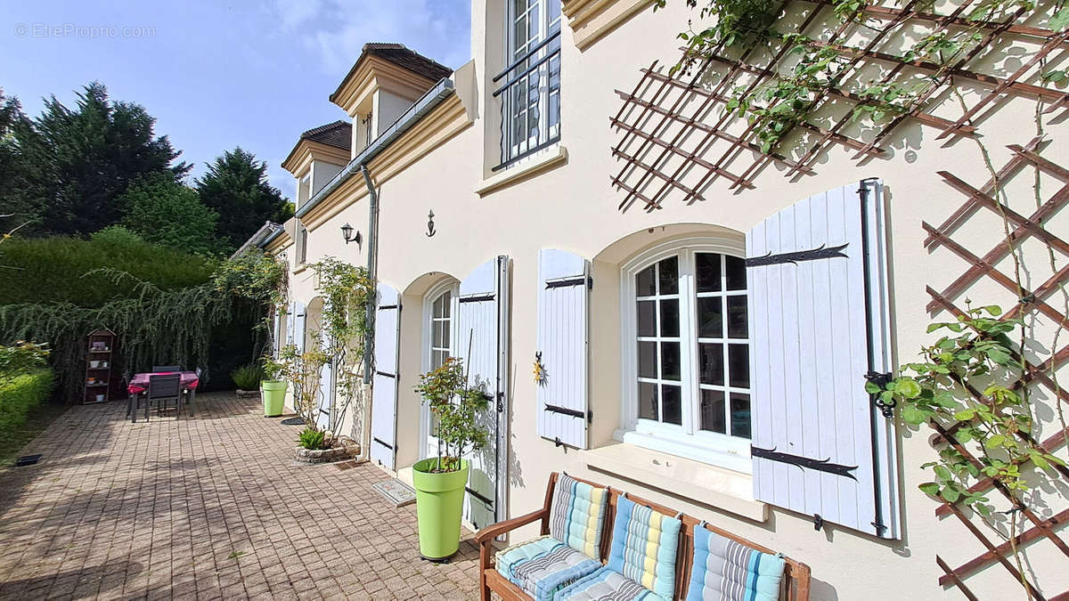 Maison à CHEVREUSE