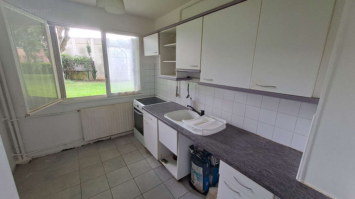 Appartement à MAGNY-LES-HAMEAUX