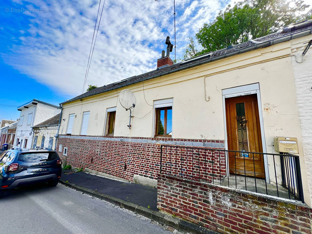 Maison à SOLRE-LE-CHATEAU