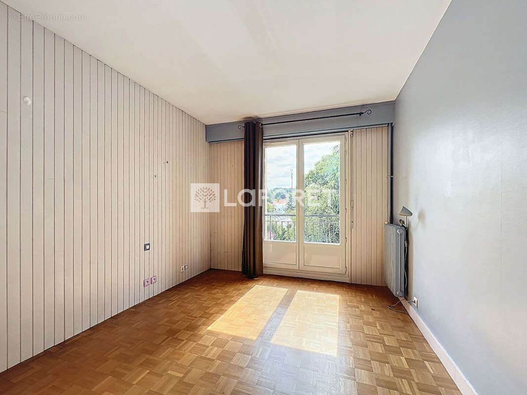 Appartement à BOURG-LA-REINE