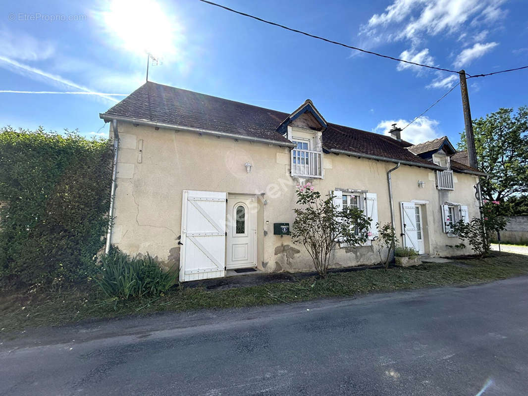 Maison à ECUEILLE