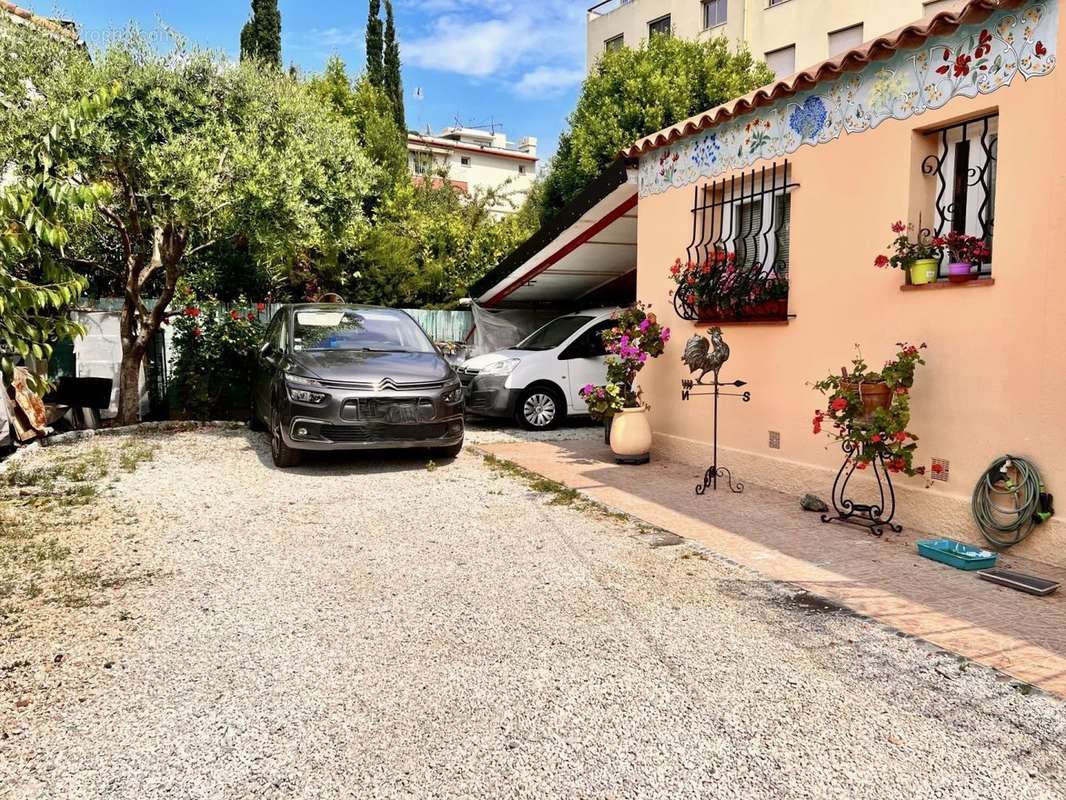 Maison à CAGNES-SUR-MER