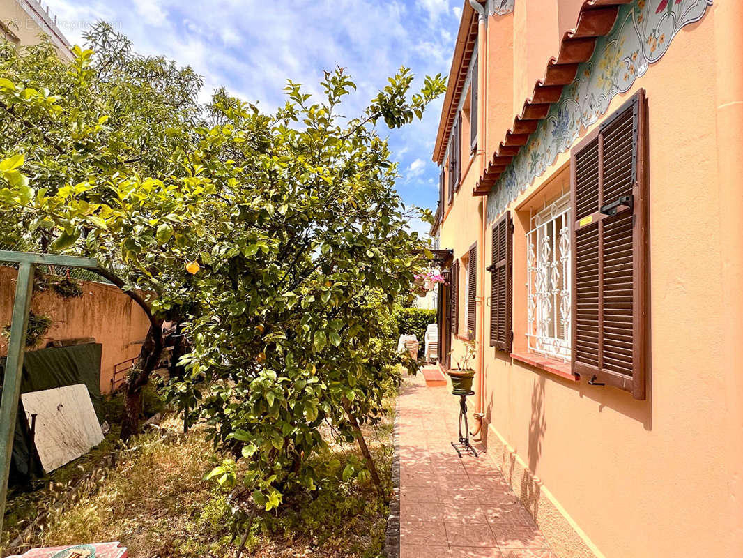 Maison à CAGNES-SUR-MER