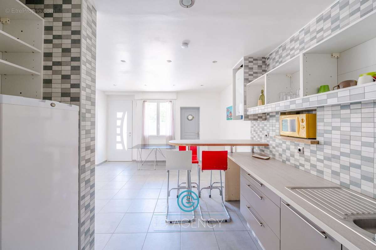 Appartement à MARSEILLE-16E