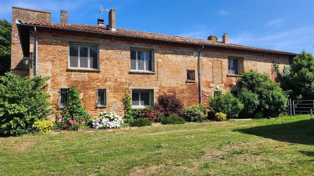 Maison à PARISOT