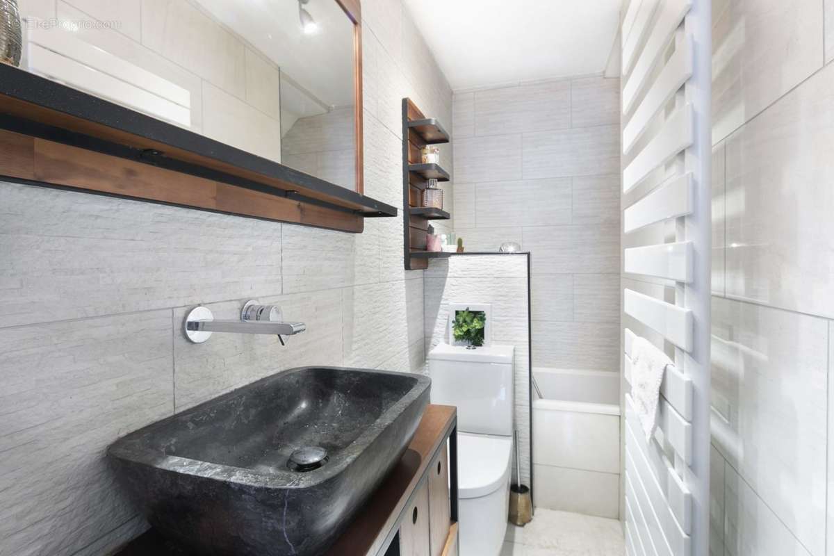 Appartement à PARIS-20E