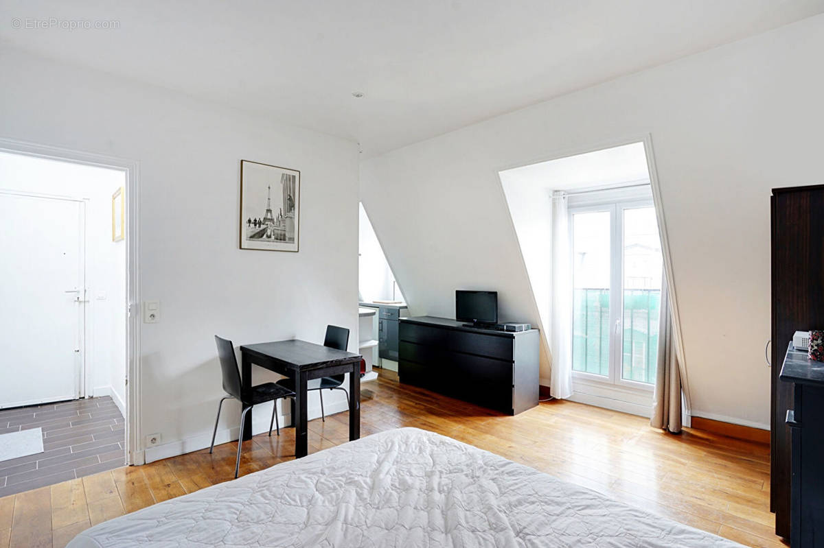 Appartement à PARIS-19E