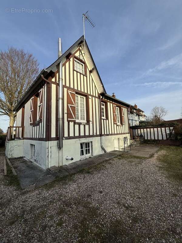 Maison à VARENGEVILLE-SUR-MER