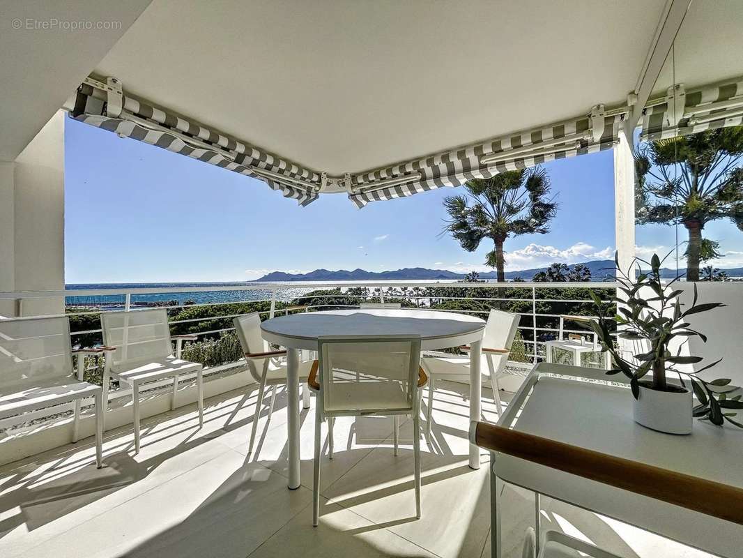 Appartement à CANNES