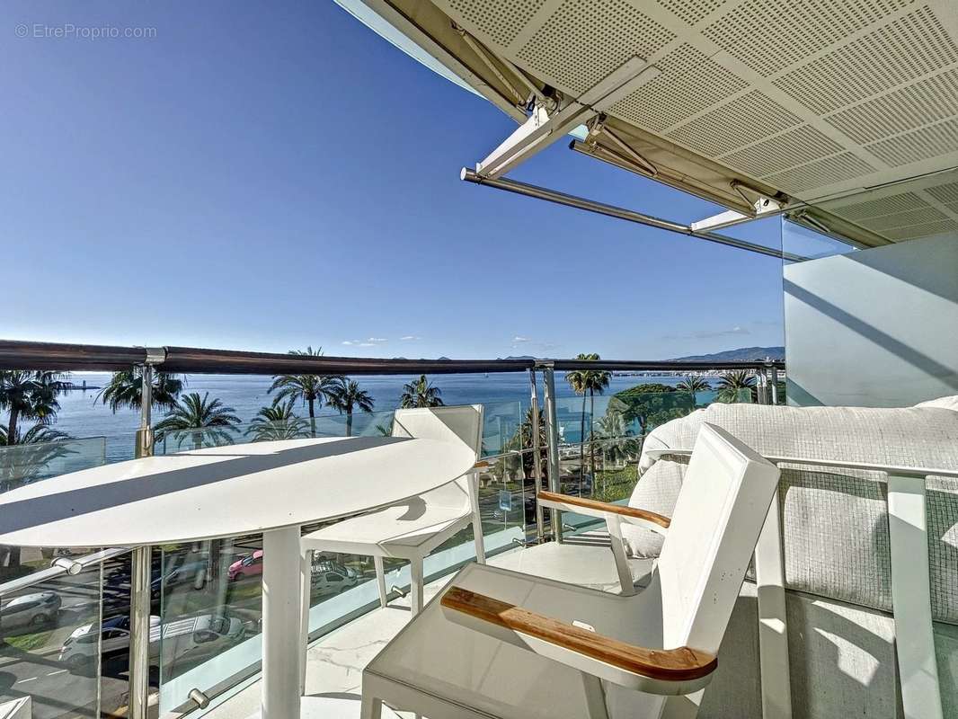 Appartement à CANNES