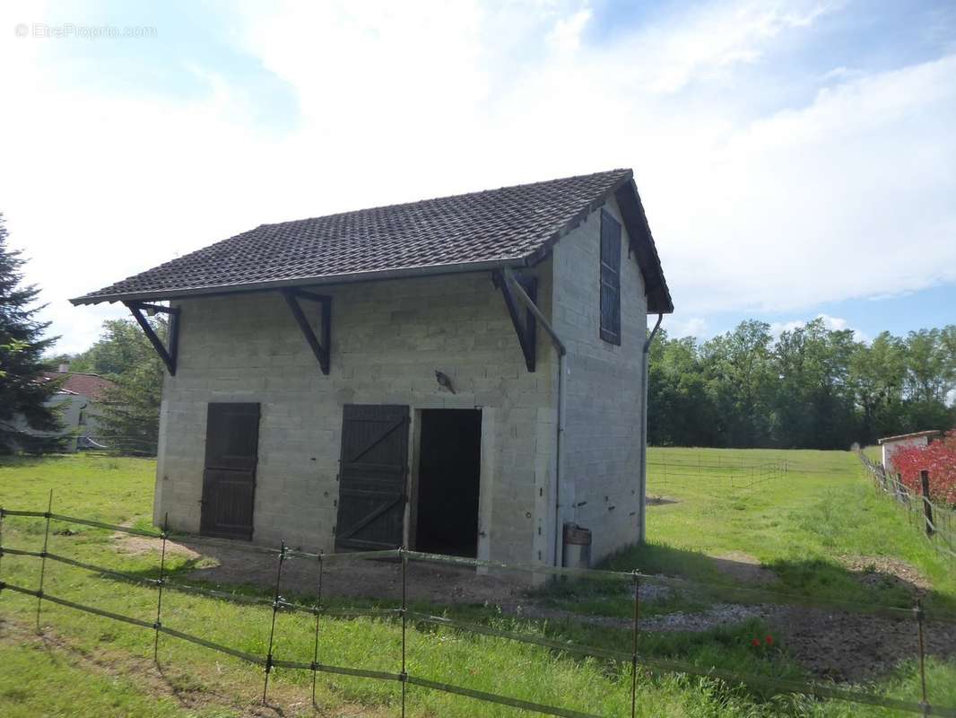 Maison à SALAGNON