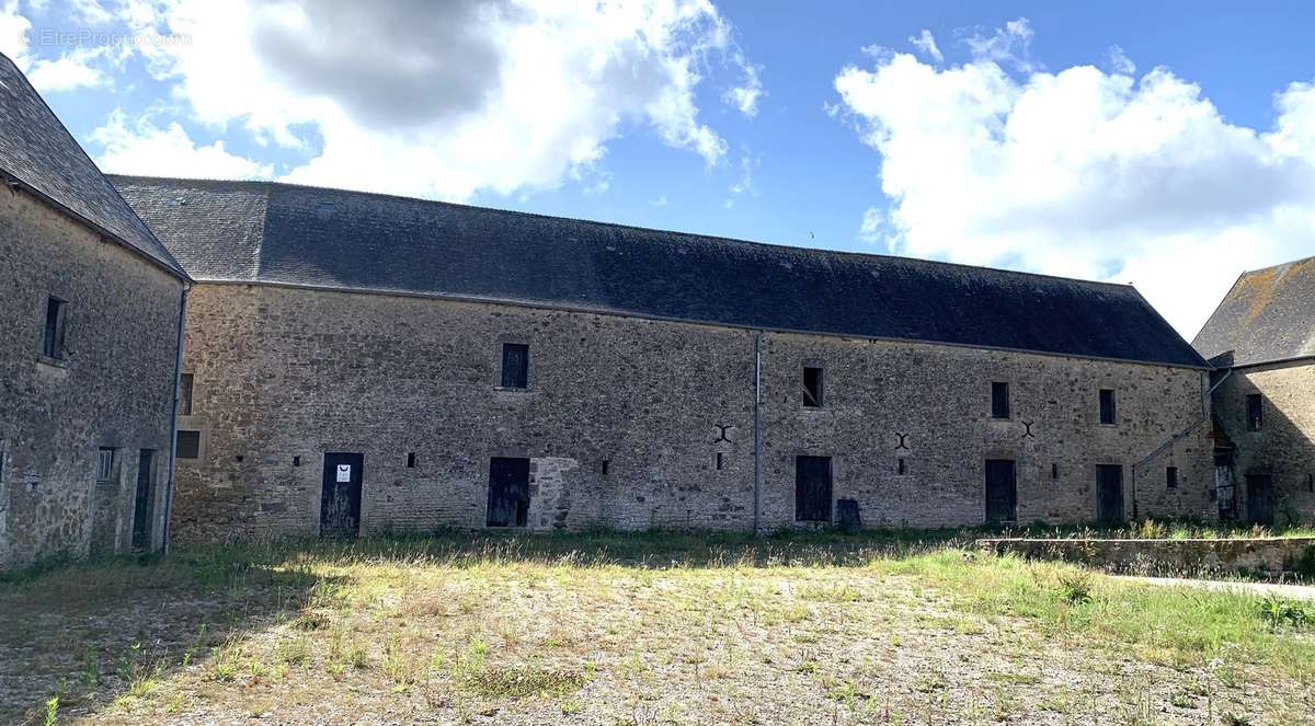 Les différentes dépendances. - Autre à COLOMBY