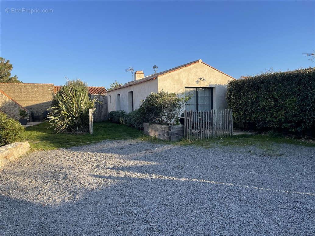 Maison à L&#039;EPINE