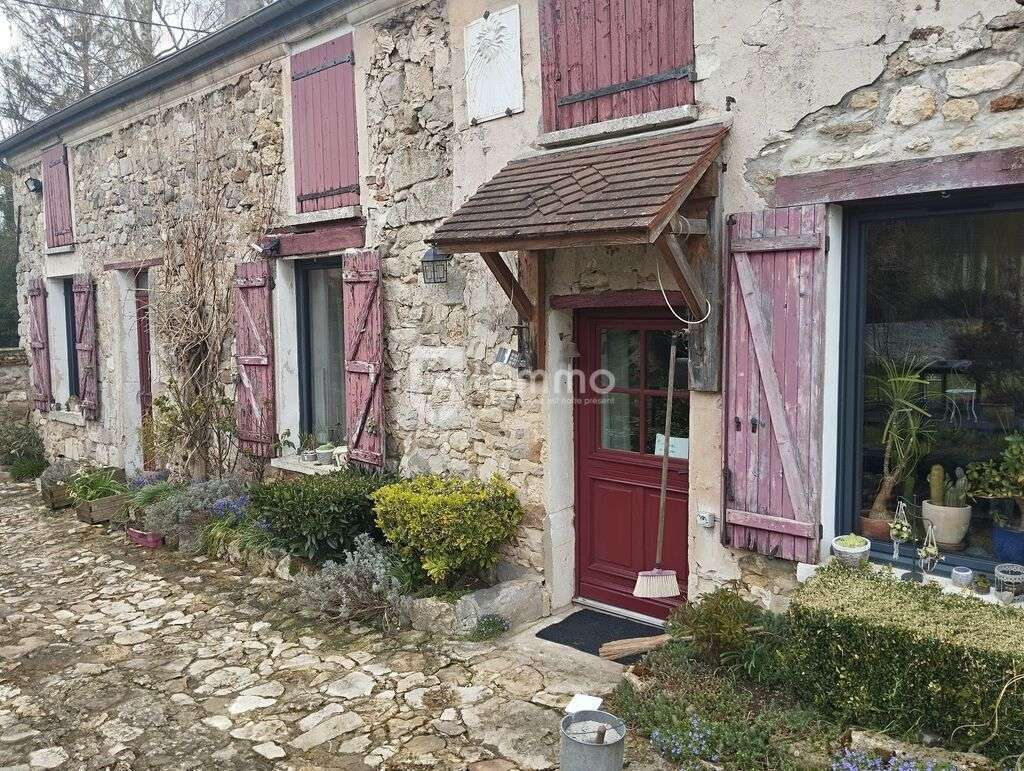 Maison à NEUILLY-SAINT-FRONT