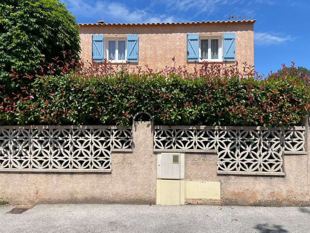 Maison à HYERES