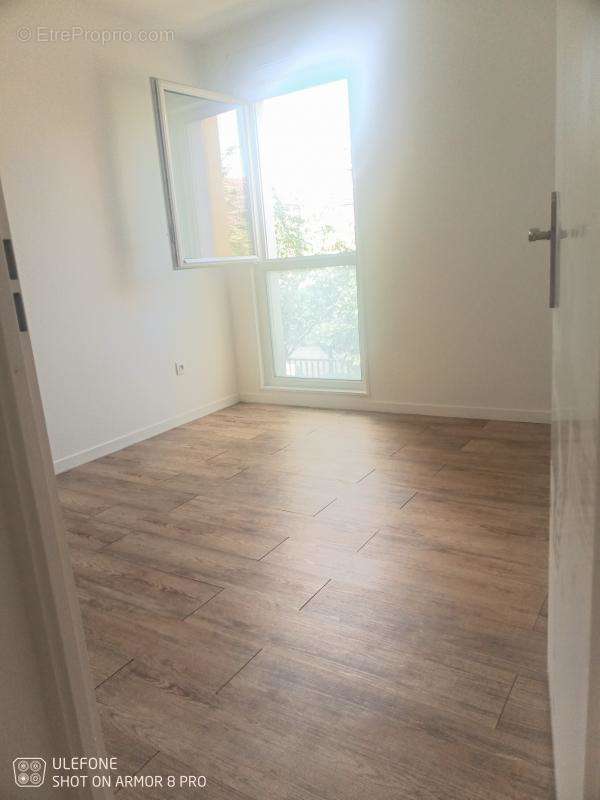 Appartement à GENNEVILLIERS