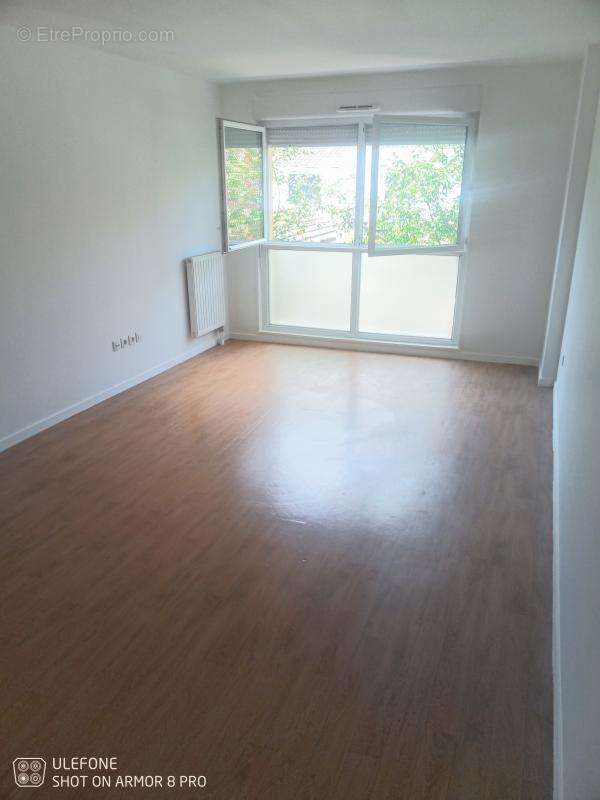 Appartement à GENNEVILLIERS