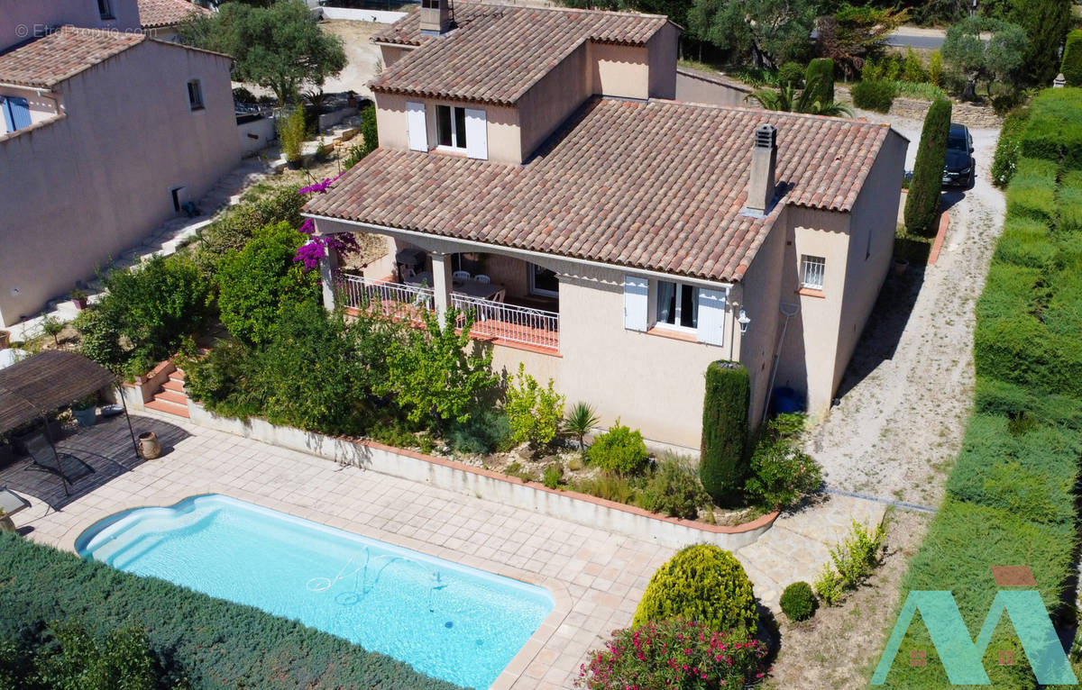 Maison à LE CASTELLET