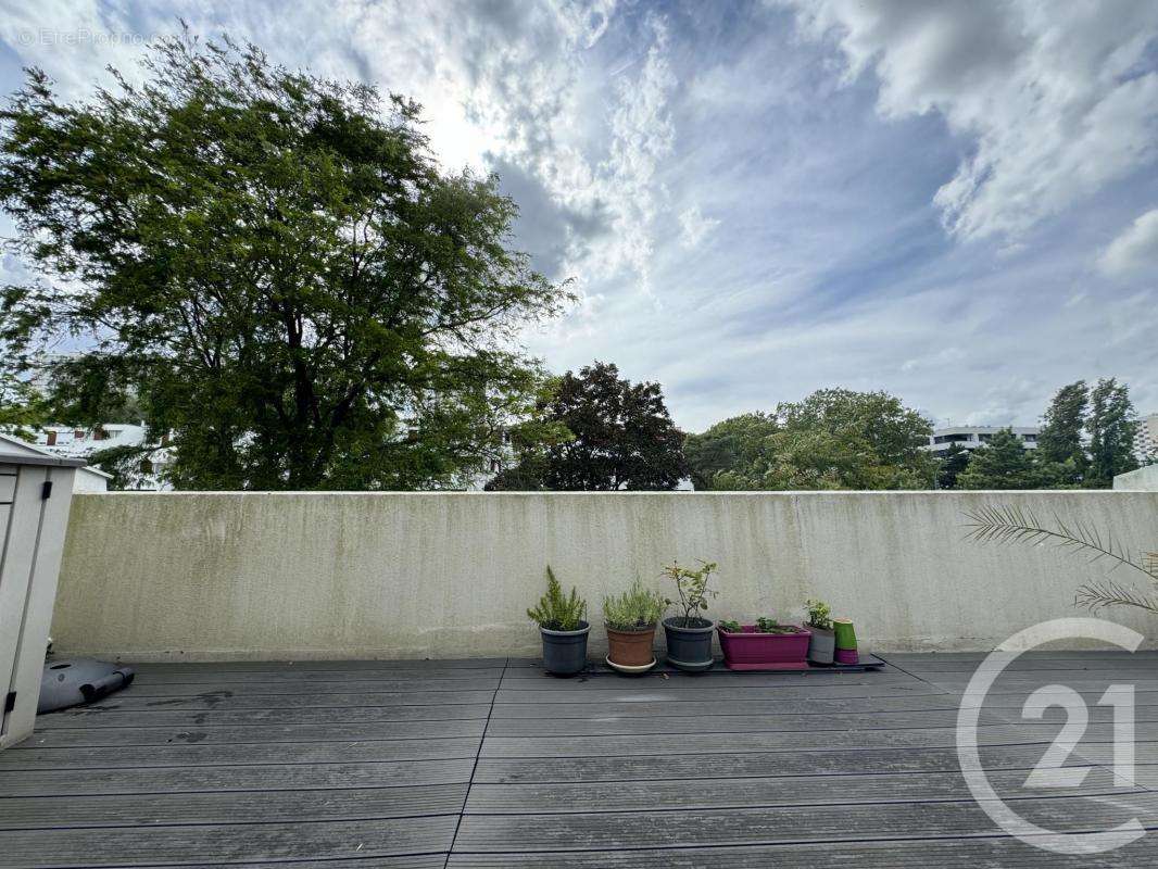 Appartement à FONTENAY-SOUS-BOIS