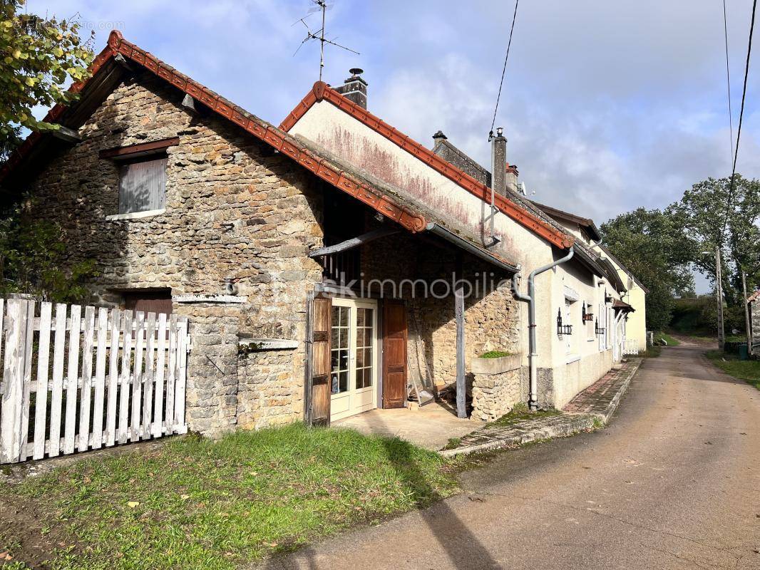 Maison à ARNAY-LE-DUC