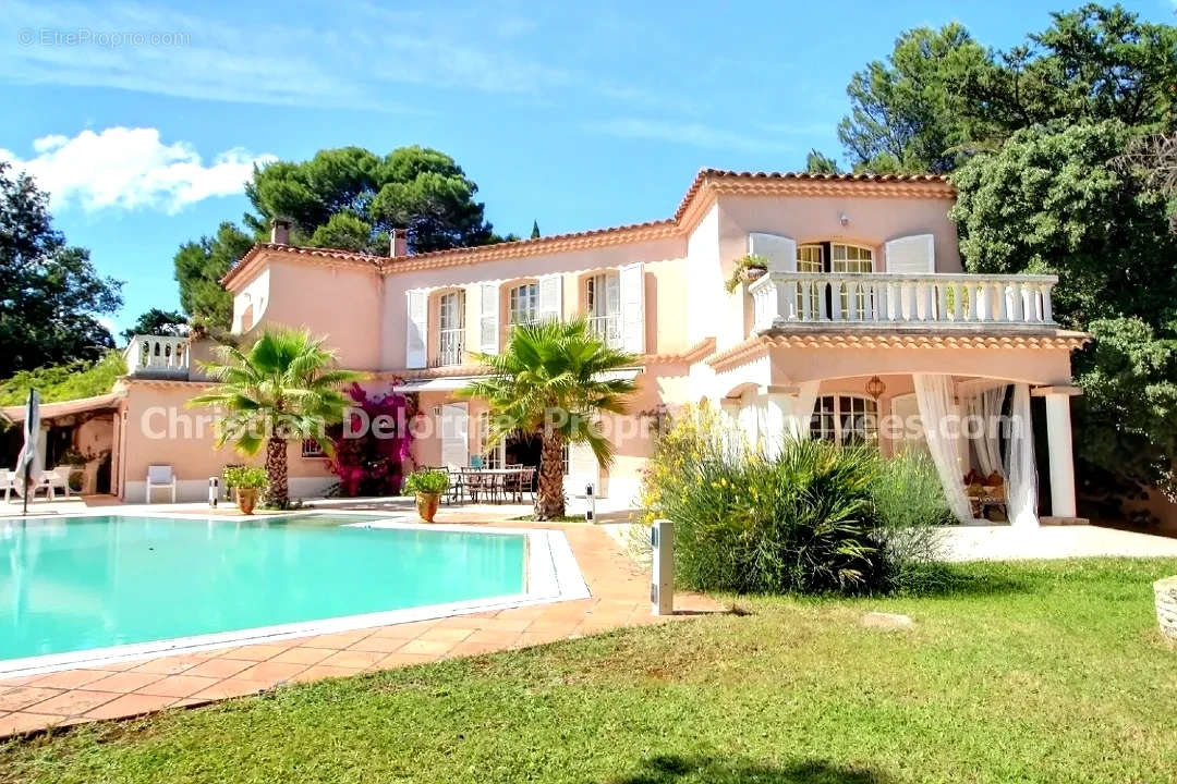 Maison à VILLENEUVE-LES-AVIGNON