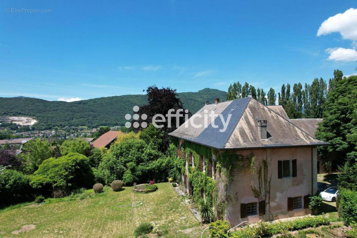 Maison à GRESY-SUR-AIX