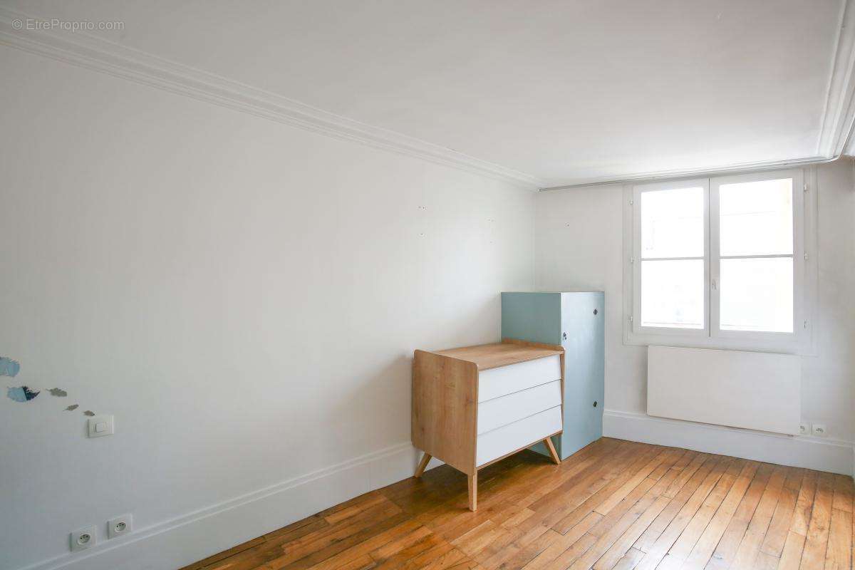 Appartement à PARIS-1E