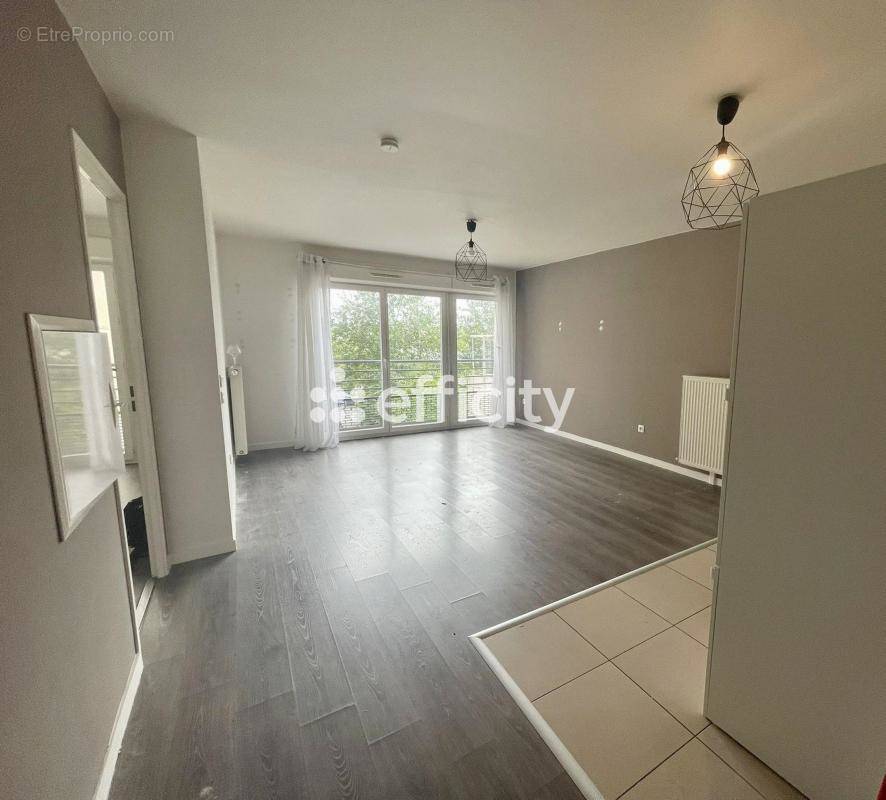 Appartement à THORIGNY-SUR-MARNE