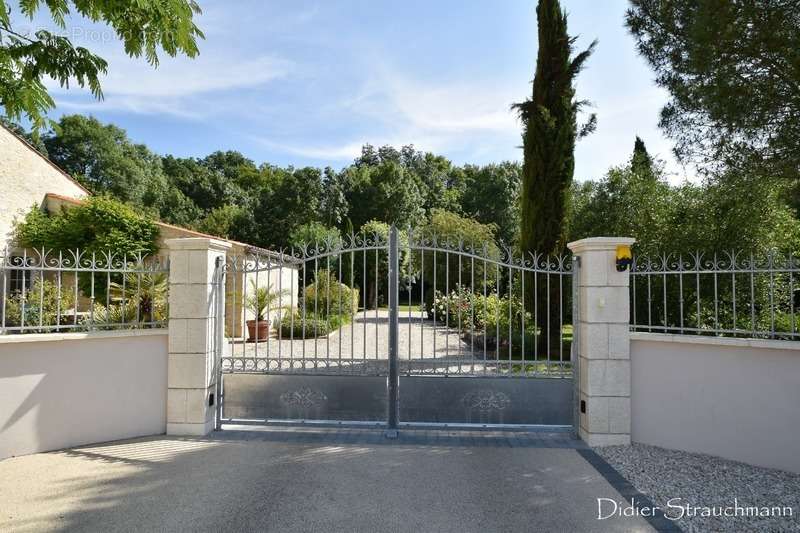 Maison à AIGREFEUILLE-D&#039;AUNIS