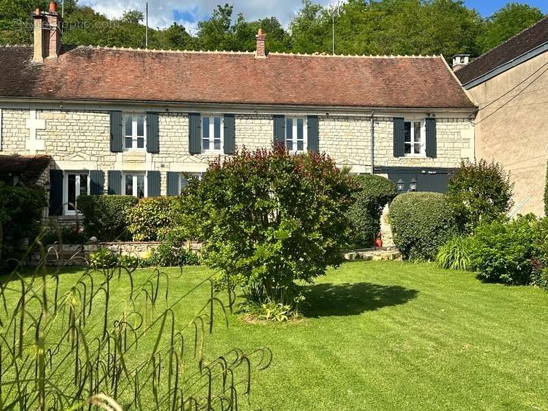 Maison à SAINT-BRIS-LE-VINEUX