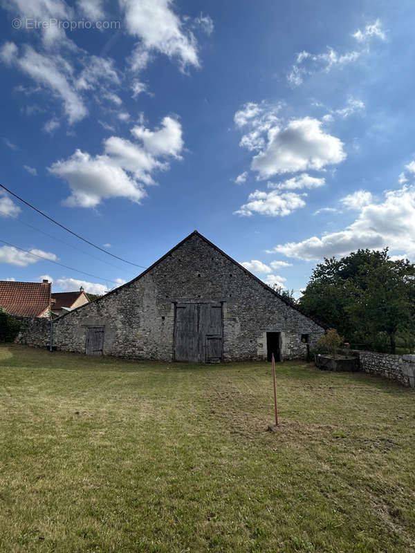 Maison à SAINT-PIERRE-DE-MAILLE